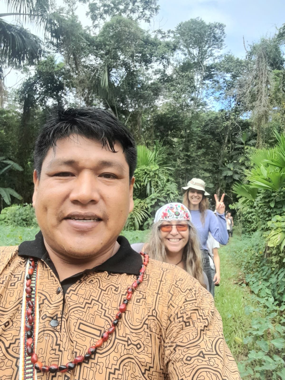 dennisayahuascaparaelmundopacientes